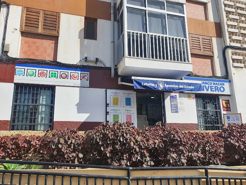 Estanco - Tienda de lotería en Palmas de Gran Canaria (Las) - foto 2