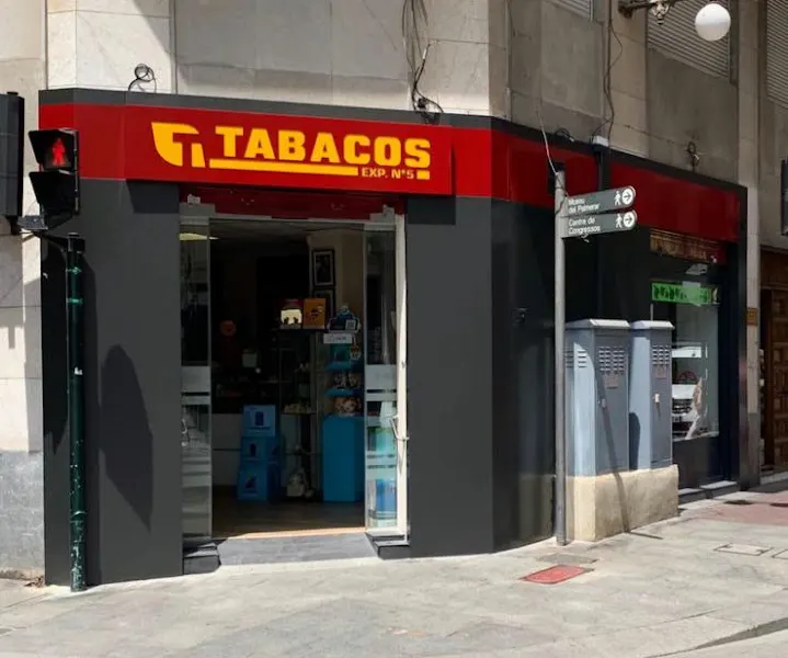 ESTANCO CAVA DE PUROS ELCHE 5 - Estanco en Elche - foto 2