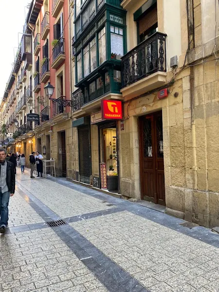 Bureau de Tabac Nº9 (Vieille Ville) San Sebastián / Donostia - Estanco en Donostia-San Sebastian - foto 2
