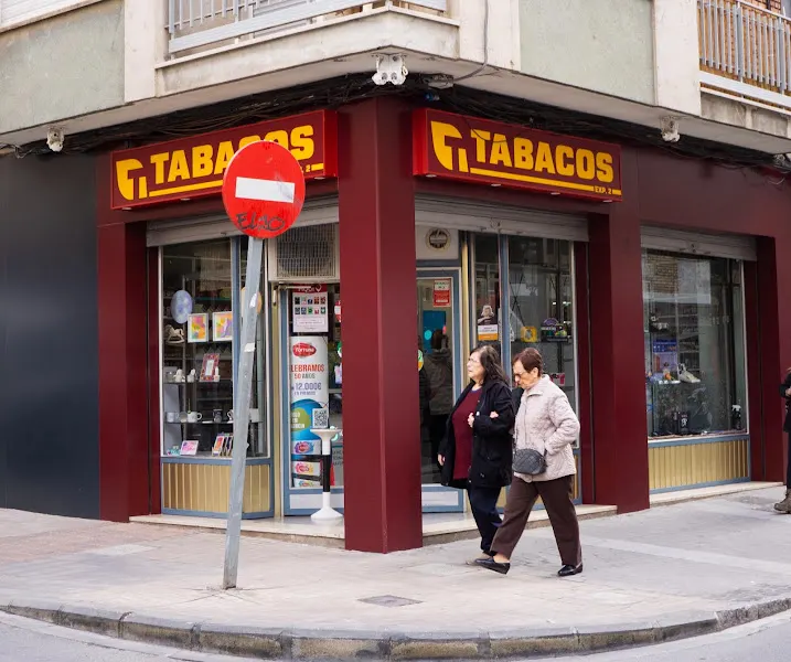 Tabacos en Paterna - foto 3