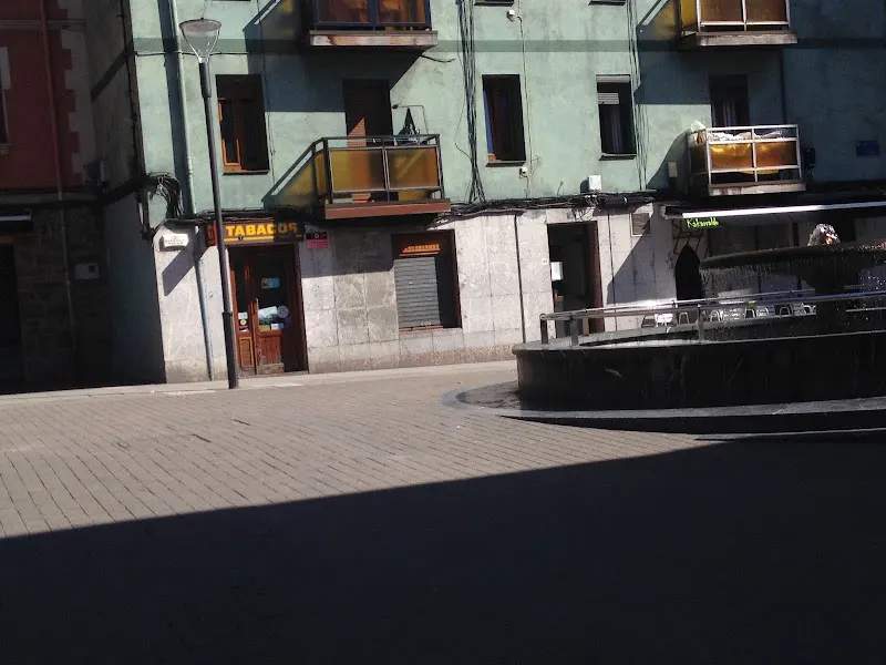 Expendeduria Larrinaga N*5 - Basauri