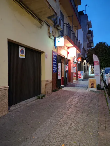 Expendiduria 73 y Loterias y Apuestas del Estado/ LOTERIAS LA CASTAÑA DE ORO/ PAQUETERIA CIERRA 5 MINUTOS ANTES