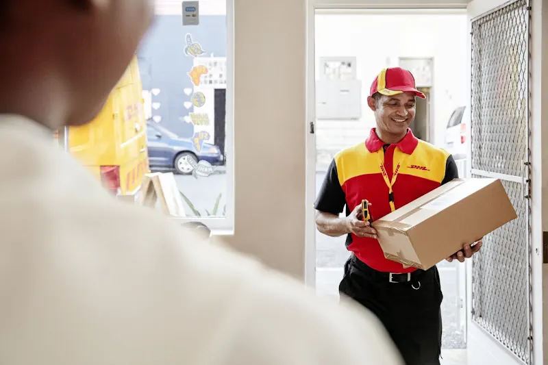 Punto de Venta DHL Express (ESTANCO 73) - Sevilla