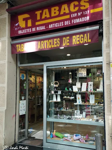 Tabacs estanco - Estanco en Barcelona - foto 2