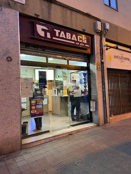 Loteries i Tabacs Exp. Nº 211 - Estanco en Barcelona - foto 2